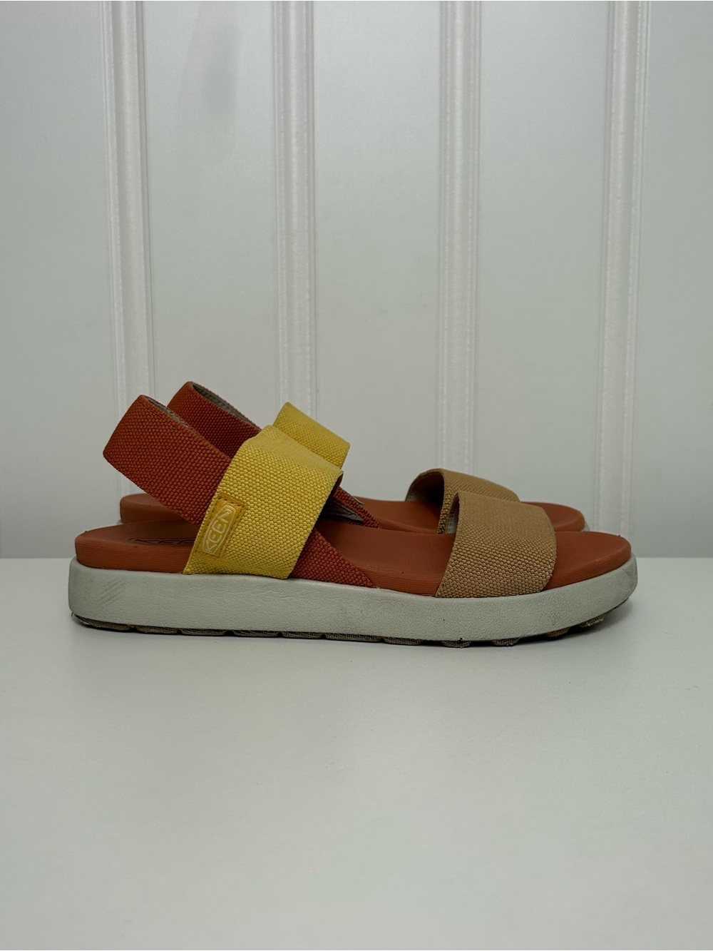 Keen Elle backstrap stretch sandals yellow orange brown beige women’s 7.5
